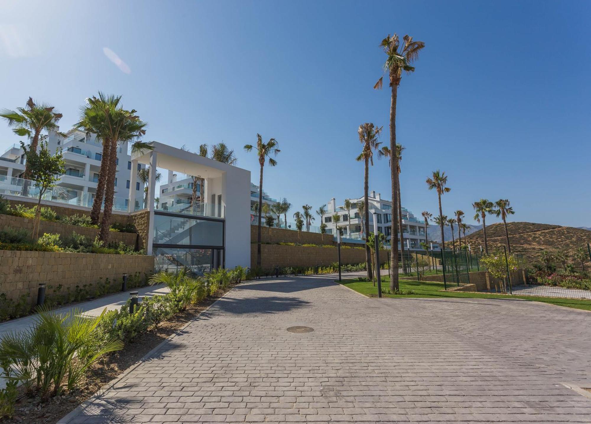 Luxury 2Br Seaviews - Santa Barbara Heights Apartment ฟูเอนฮิโรลา ภายนอก รูปภาพ