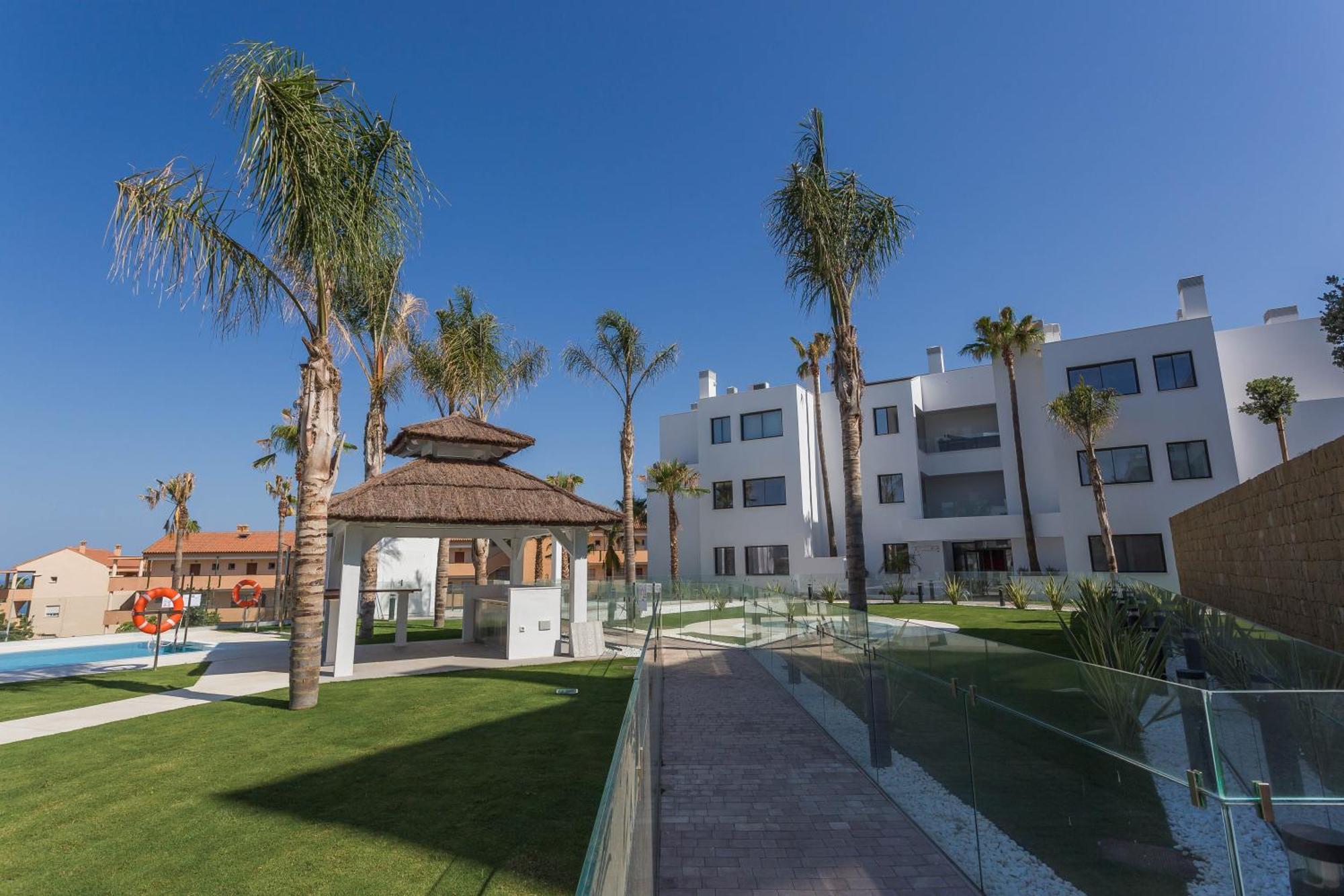 Luxury 2Br Seaviews - Santa Barbara Heights Apartment ฟูเอนฮิโรลา ภายนอก รูปภาพ