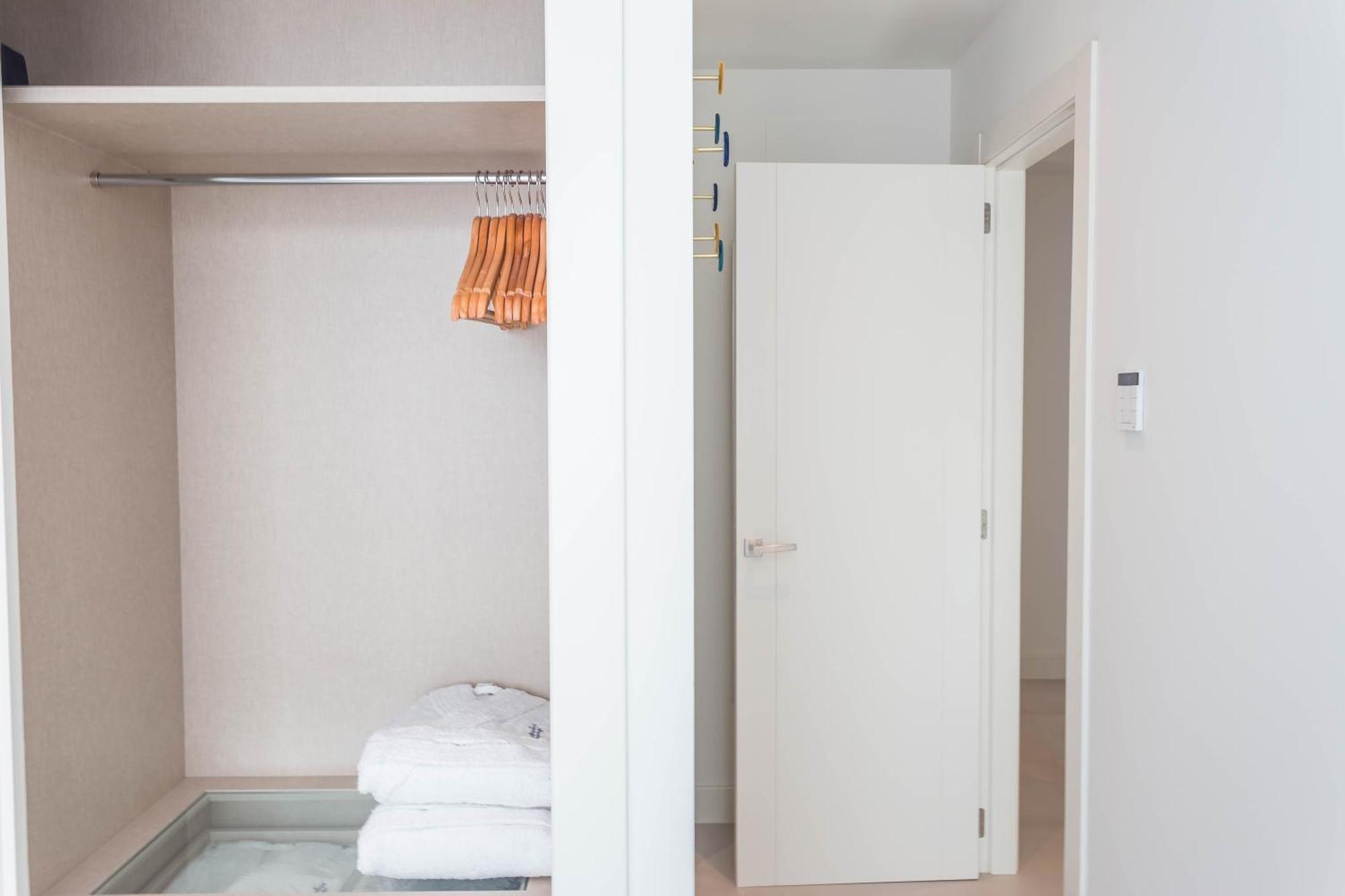 Luxury 2Br Seaviews - Santa Barbara Heights Apartment ฟูเอนฮิโรลา ภายนอก รูปภาพ