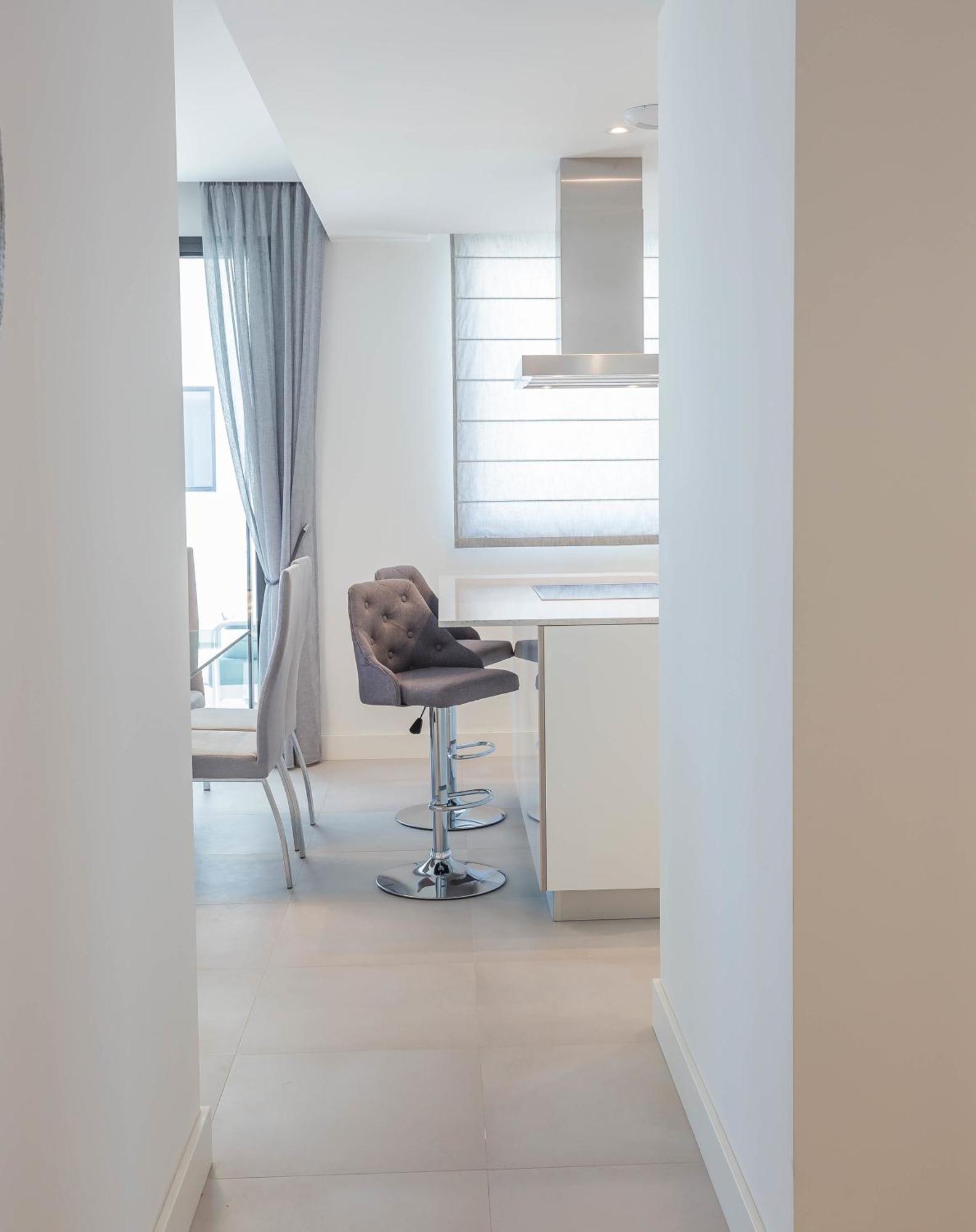 Luxury 2Br Seaviews - Santa Barbara Heights Apartment ฟูเอนฮิโรลา ภายนอก รูปภาพ
