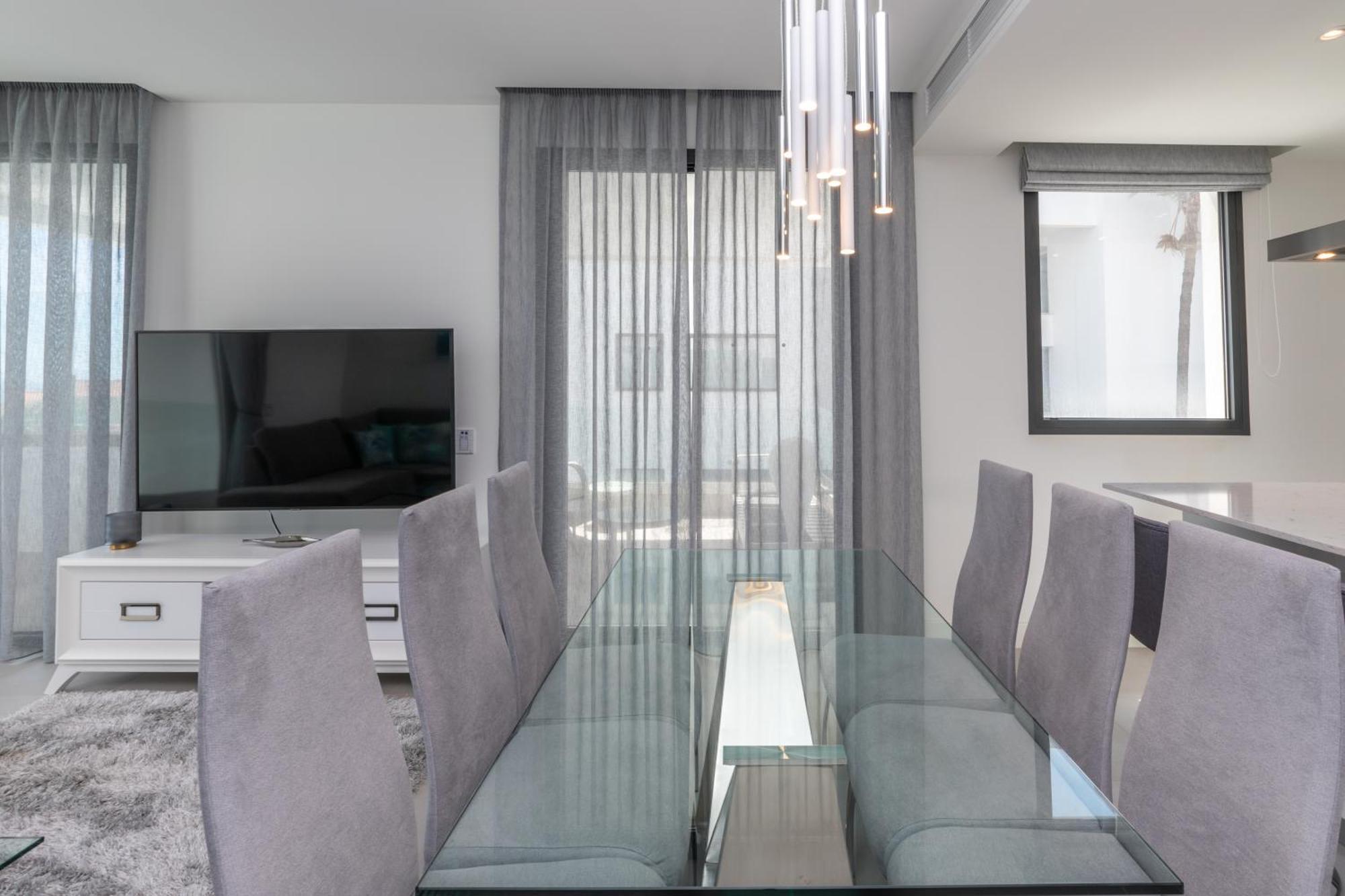 Luxury 2Br Seaviews - Santa Barbara Heights Apartment ฟูเอนฮิโรลา ภายนอก รูปภาพ