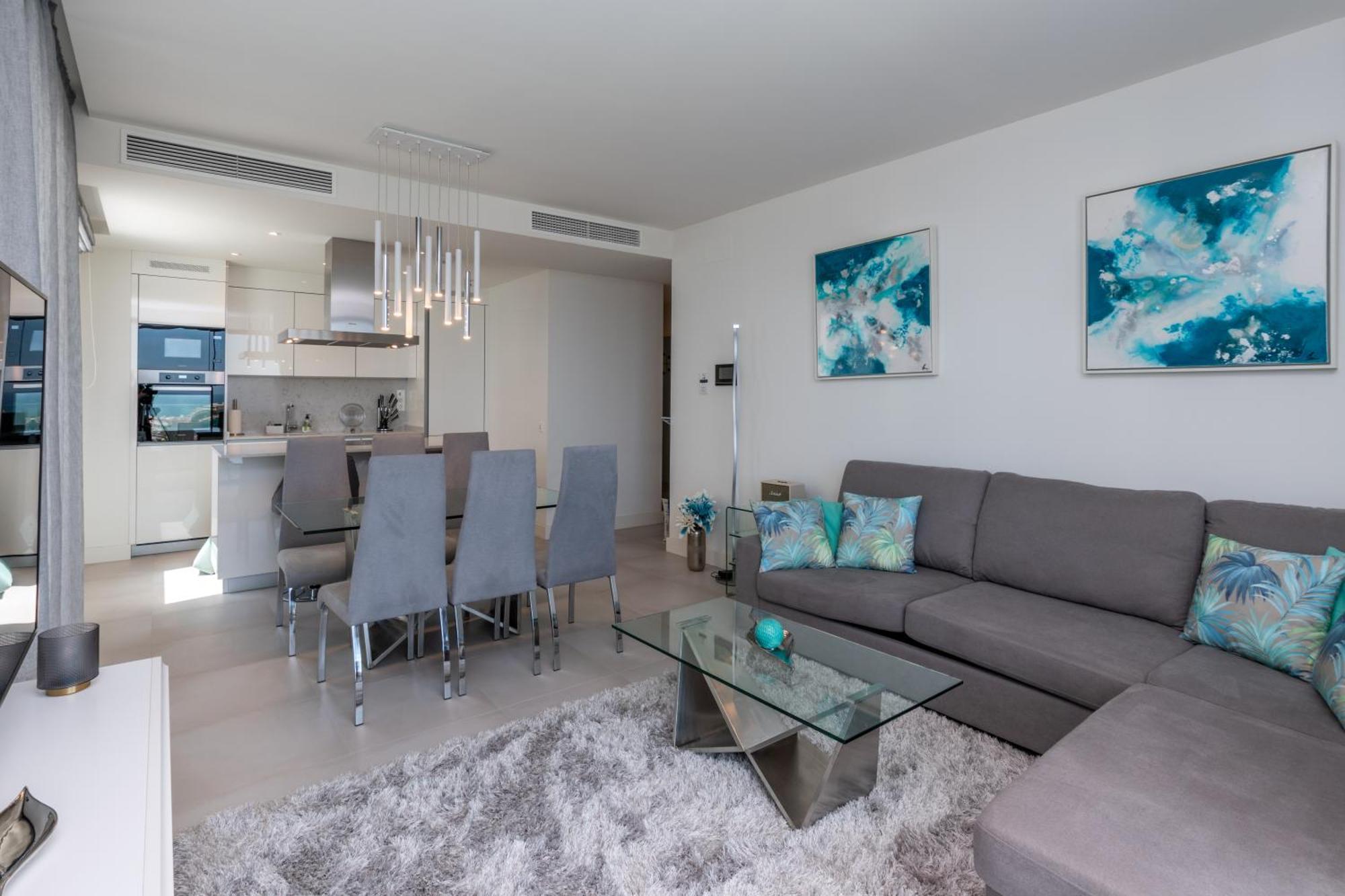 Luxury 2Br Seaviews - Santa Barbara Heights Apartment ฟูเอนฮิโรลา ภายนอก รูปภาพ